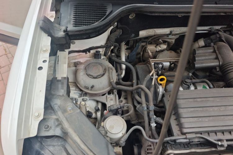 Used Volkswagen Tharu 2022 280TSI Two-Wheel-Drive Luxury Edition Engine Bay Right