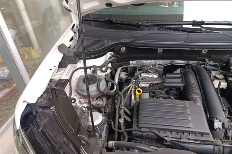 Used Volkswagen Tharu 2022 280TSI Two-Wheel Drive Comfort Edition Engine Bay Right