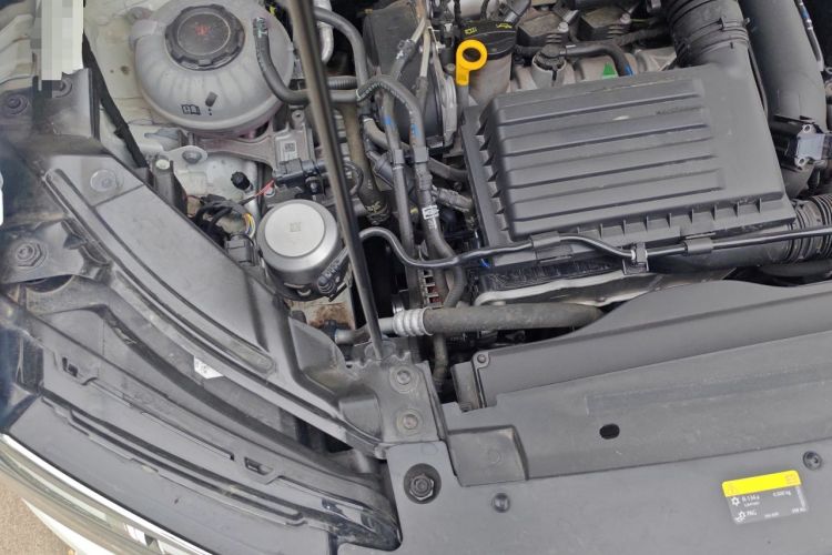 Used Volkswagen Tharu 2022 280TSI Two-Wheel-Drive Luxury Edition Engine Bay Right