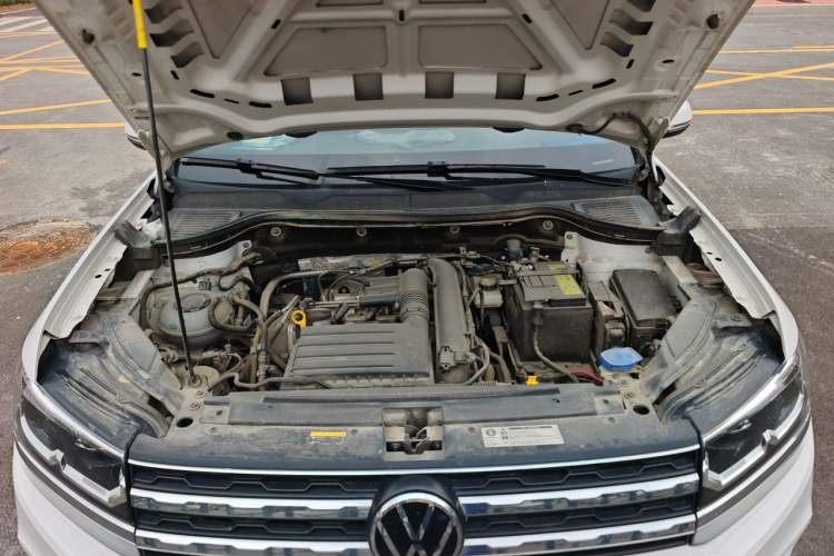 Used Volkswagen Tharu 2022 280TSI Two-Wheel-Drive Luxury Edition Engine Bay