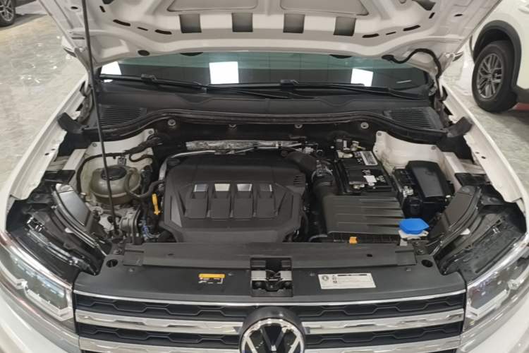 Used Volkswagen Tharu 2022 330TSI Four-Wheel Drive Luxury Edition Engine Bay