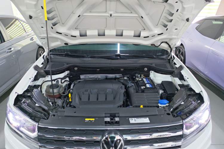 Used Volkswagen Tharu 2022 330TSI Four-Wheel Drive Luxury Edition Engine Bay