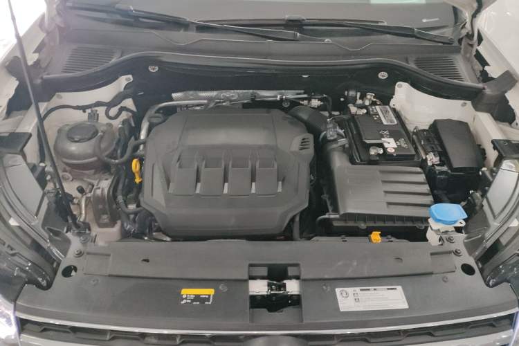 Used Volkswagen Tharu 2022 330TSI Four-Wheel Drive Luxury Edition Engine Bay