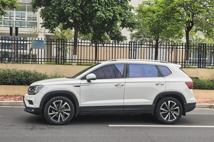 Used Volkswagen Tharu 2022 280TSI Two-Wheel-Drive Luxury Edition Exterior 2