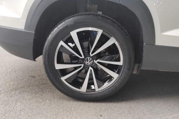 Used Volkswagen Tharu 2022 280TSI Two-Wheel-Drive Luxury Edition Exterior 5