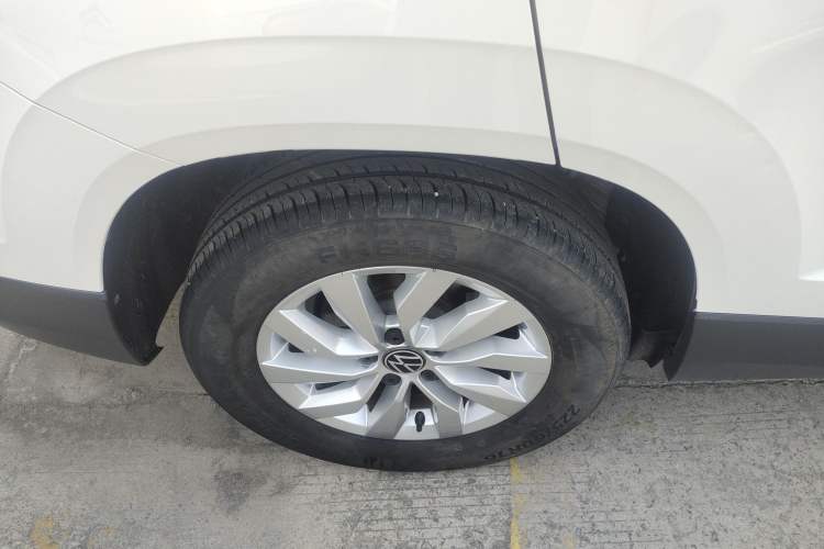 Used Volkswagen Tharu 2022 280TSI Two-Wheel Drive Trend Edition Exterior 5