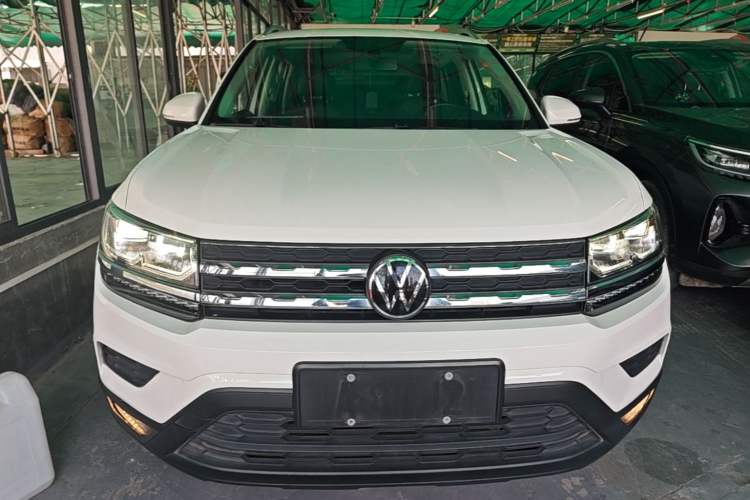 Used Volkswagen Tharu 2022 280TSI Two-Wheel-Drive Luxury Edition Front