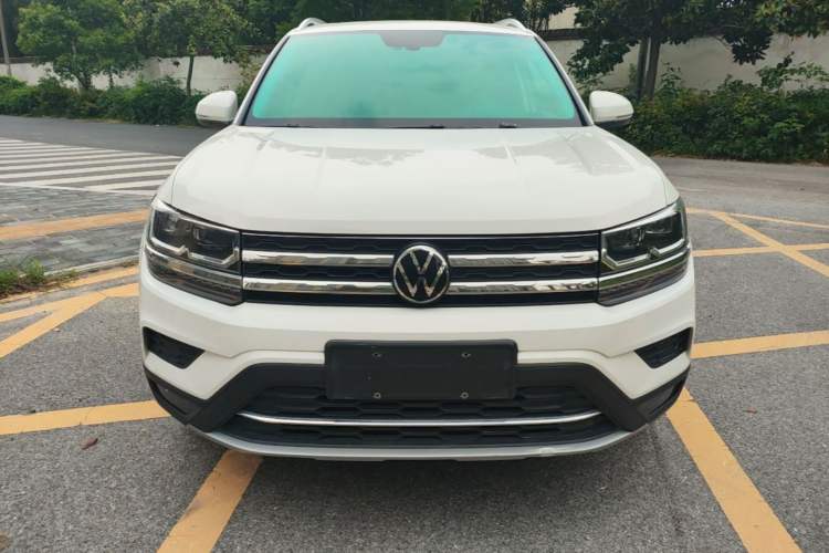 Used Volkswagen Tharu 2022 330TSI Four-Wheel Drive Luxury Edition Front