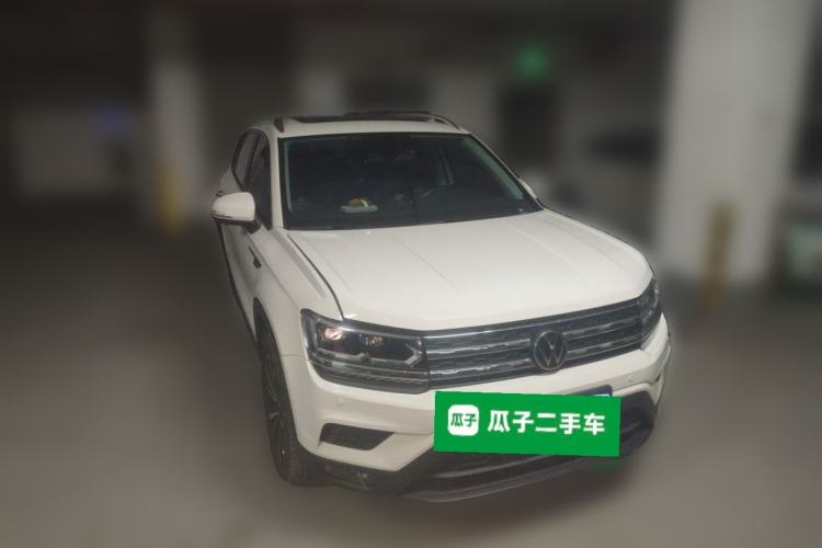 Used Volkswagen Tharu 2022 280TSI Two-Wheel-Drive Luxury Edition Front Right 45 Deg