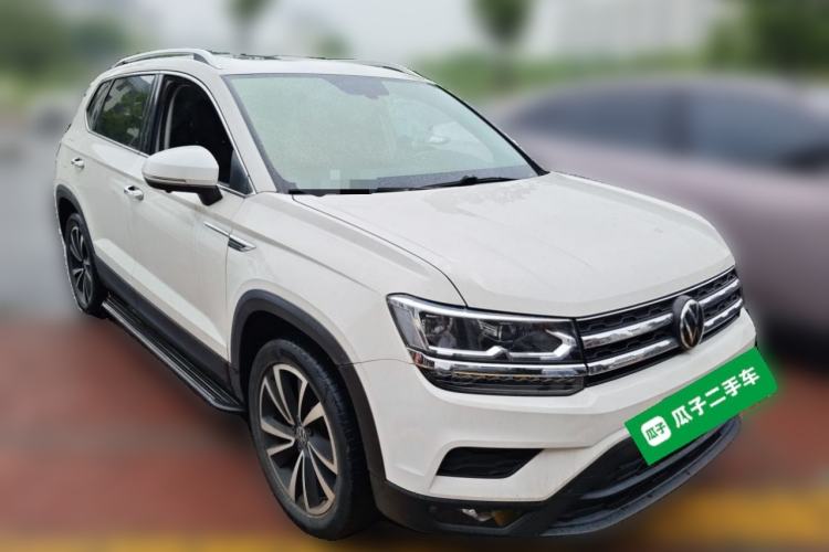 Used Volkswagen Tharu 2022 280TSI Two-Wheel-Drive Luxury Edition Front Right 45 Deg