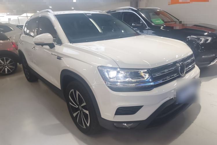 Used Volkswagen Tharu 2022 280TSI Two-Wheel-Drive Luxury Edition Front Right 45 Deg