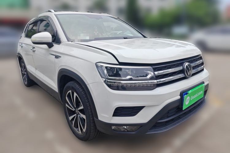 Used Volkswagen Tharu 2022 280TSI Two-Wheel-Drive Luxury Edition Front Right 45 Deg