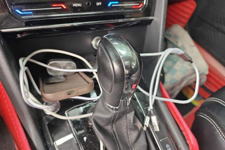 Used Volkswagen Tharu 2022 280TSI Two-Wheel Drive Comfort Edition Gear Lever