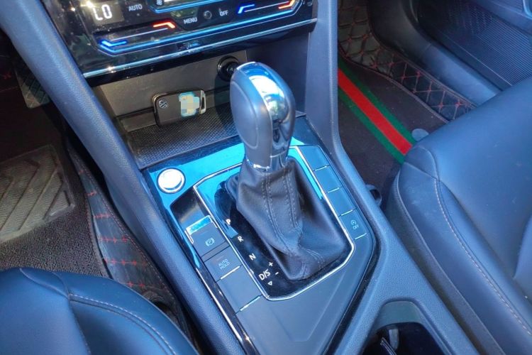 Used Volkswagen Tharu 2022 280TSI Two-Wheel Drive Comfort Edition Gear Lever