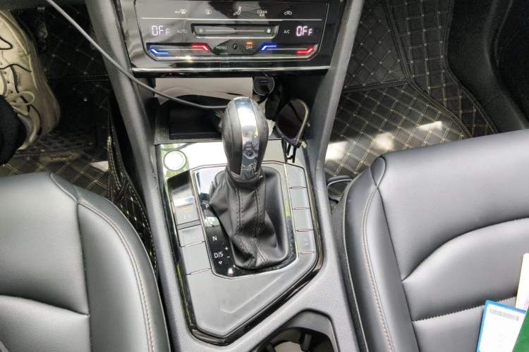 Used Volkswagen Tharu 2022 280TSI Two-Wheel Drive Comfort Edition Gear Lever