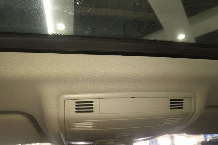 Used Volkswagen Tharu 2022 280TSI Two-Wheel Drive Comfort Edition Headliner