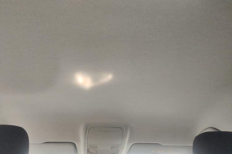 Used Volkswagen Tharu 2022 280TSI Two-Wheel Drive Trend Edition Headliner