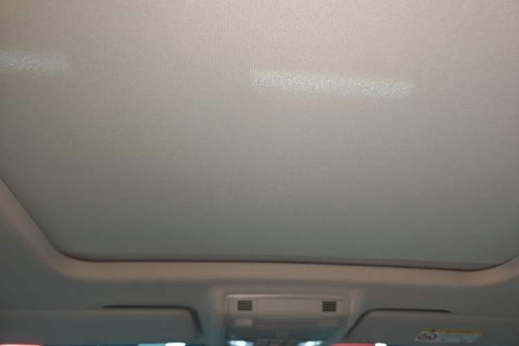 Used Volkswagen Tharu 2022 280TSI Two-Wheel-Drive Luxury Edition Headliner