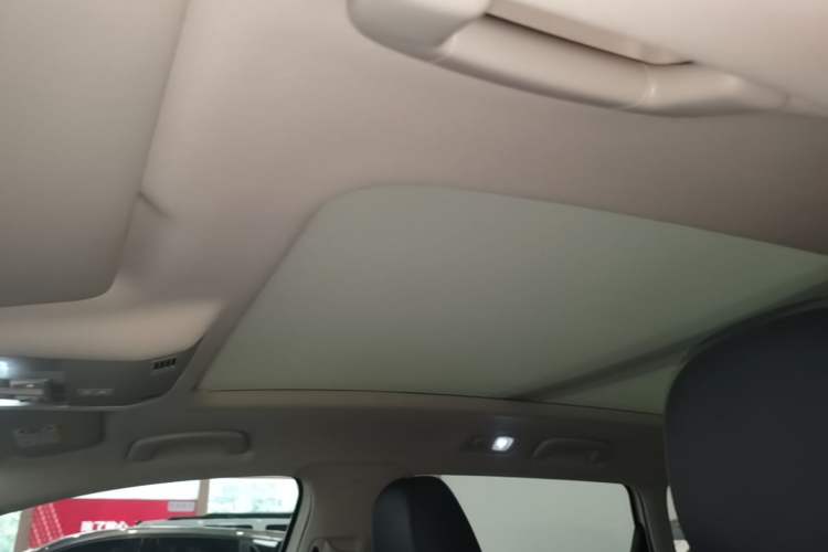 Used Volkswagen Tharu 2022 330TSI Four-Wheel Drive Luxury Edition Headliner