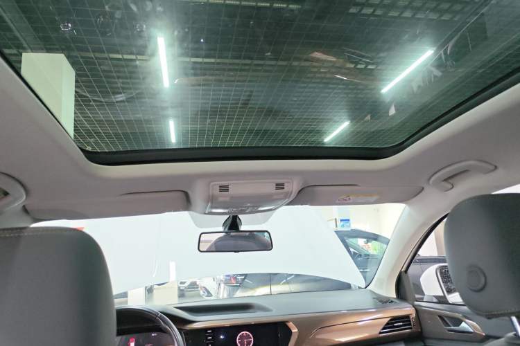 Used Volkswagen Tharu 2022 330TSI Four-Wheel Drive Luxury Edition Headliner