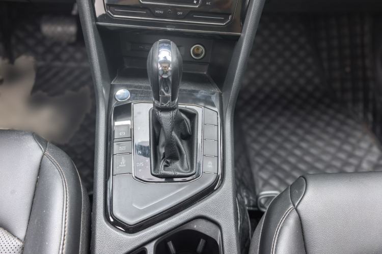 Used Volkswagen Tharu 2022 280TSI Two-Wheel-Drive Luxury Edition Interior 1