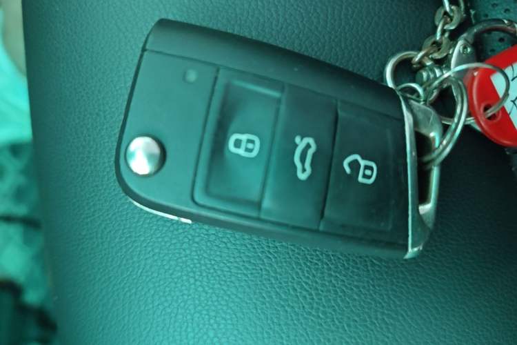 Used Volkswagen Tharu 2022 280TSI Two-Wheel-Drive Luxury Edition Interior 1