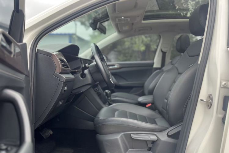 Used Volkswagen Tharu 2022 280TSI Two-Wheel Drive Comfort Edition Interior 1