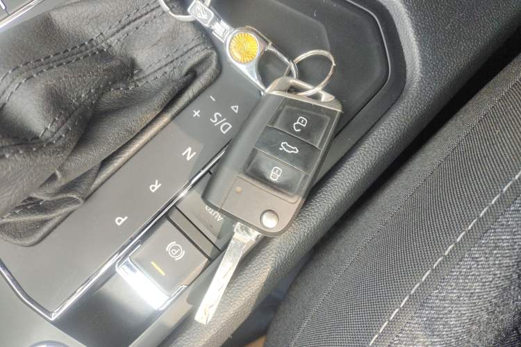 Used Volkswagen Tharu 2022 280TSI Two-Wheel Drive Trend Edition Interior 1