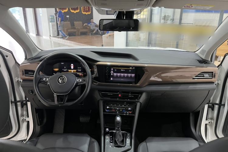 Used Volkswagen Tharu 2022 280TSI Two-Wheel Drive Comfort Edition Interior 1