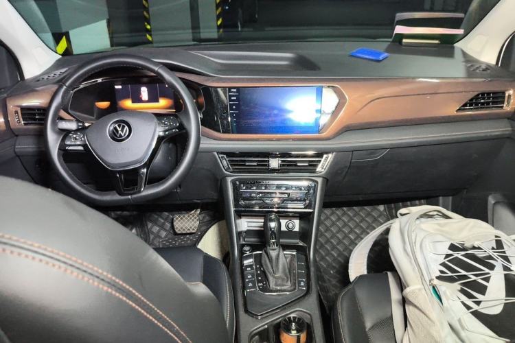Used Volkswagen Tharu 2022 280TSI Two-Wheel-Drive Luxury Edition Interior 2