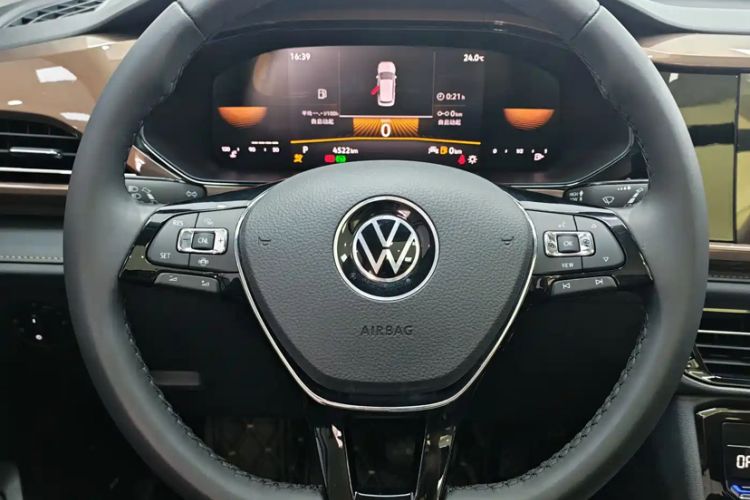 Used Volkswagen Tharu 2022 280TSI Two-Wheel Drive Comfort Edition Interior 3
