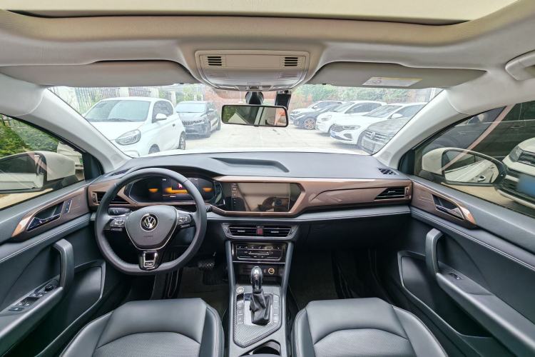 Used Volkswagen Tharu 2022 280TSI Two-Wheel-Drive Luxury Edition Interior 3