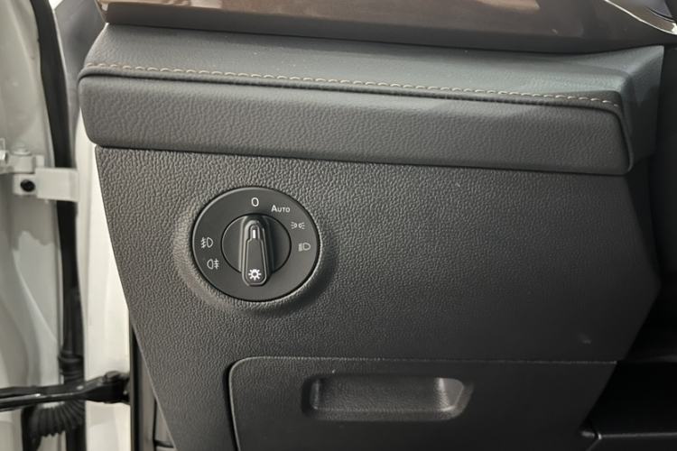 Used Volkswagen Tharu 2022 280TSI Two-Wheel Drive Comfort Edition Interior 9
