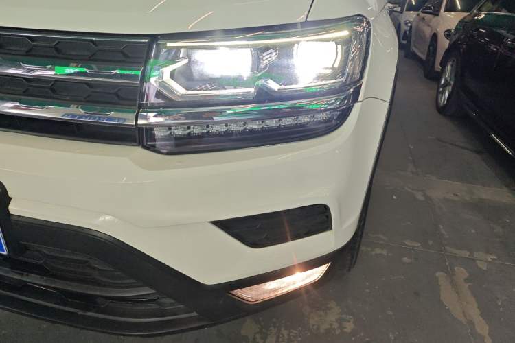 Used Volkswagen Tharu 2022 280TSI Two-Wheel-Drive Luxury Edition Left Front Headlight