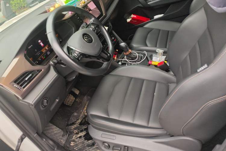 Used Volkswagen Tharu 2022 280TSI Two-Wheel-Drive Luxury Edition Left Front Seat
