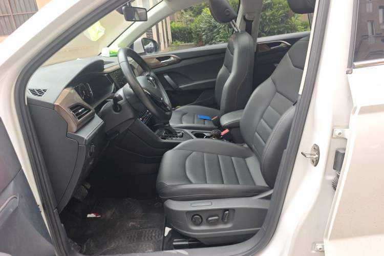 Used Volkswagen Tharu 2022 280TSI Two-Wheel-Drive Luxury Edition Left Front Seat