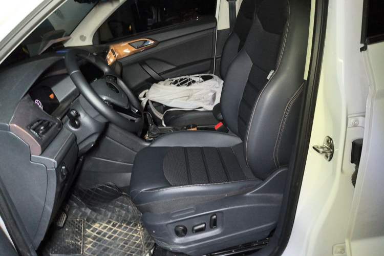 Used Volkswagen Tharu 2022 280TSI Two-Wheel-Drive Luxury Edition Left Front Seat
