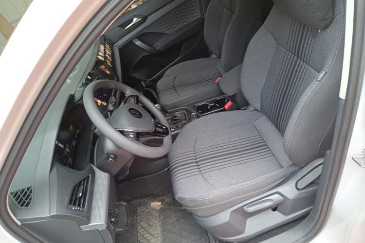 Used Volkswagen Tharu 2022 280TSI Two-Wheel Drive Trend Edition Left Front Seat