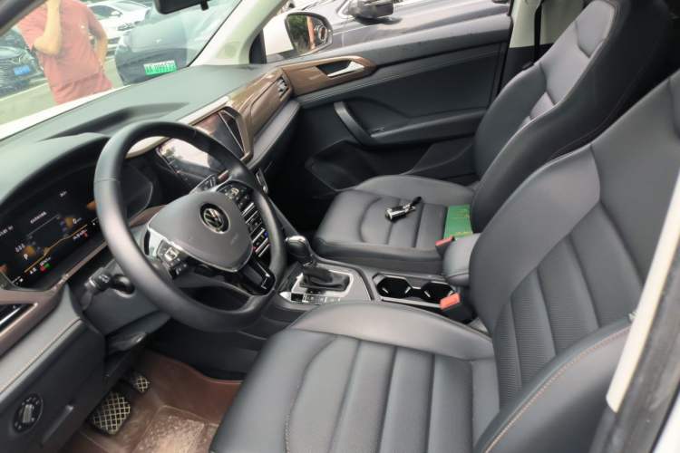 Used Volkswagen Tharu 2022 280TSI Two-Wheel-Drive Luxury Edition Left Front Seat