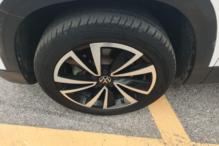 Used Volkswagen Tharu 2022 330TSI Four-Wheel Drive Luxury Edition Left Front Wheel Hub