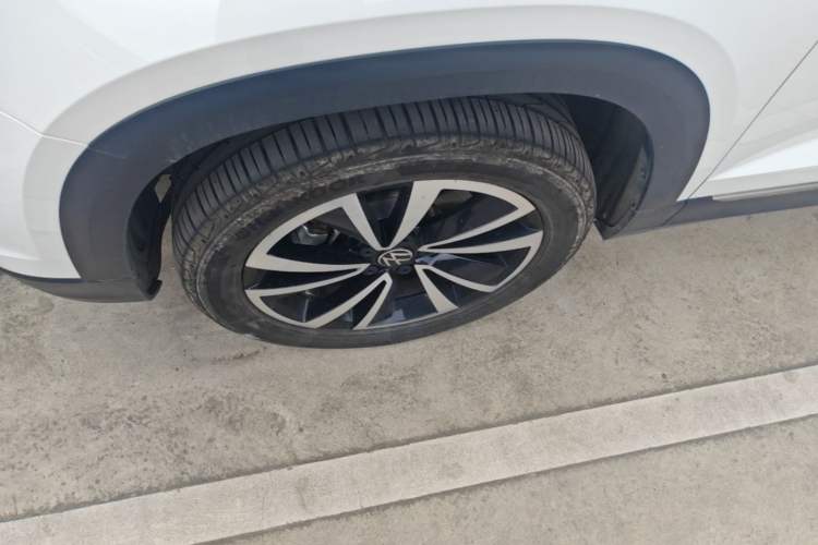 Used Volkswagen Tharu 2022 330TSI Four-Wheel Drive Luxury Edition Left Front Wheel Hub