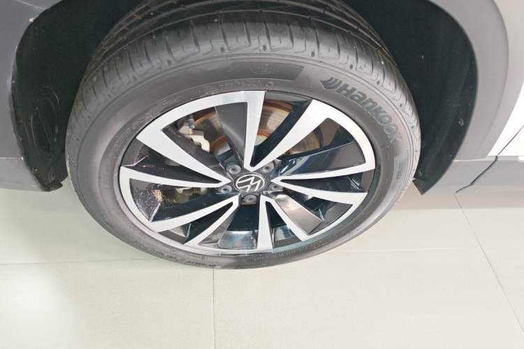 Used Volkswagen Tharu 2022 330TSI Four-Wheel Drive Luxury Edition Left Front Wheel Hub