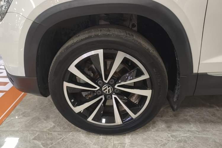 Used Volkswagen Tharu 2022 330TSI Four-Wheel Drive Luxury Edition Left Front Wheel Hub