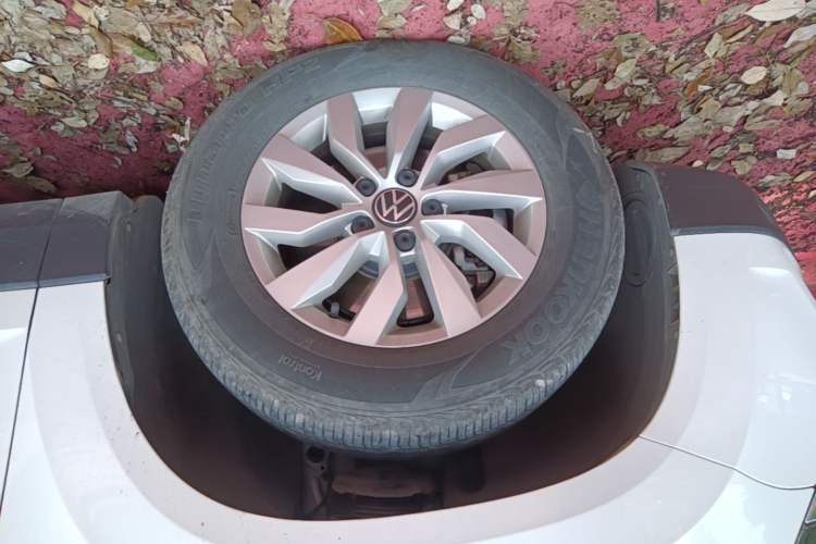 Used Volkswagen Tharu 2022 280TSI Two-Wheel Drive Trend Edition Left Front Wheel Hub