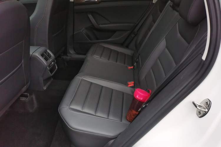 Used Volkswagen Tharu 2022 280TSI Two-Wheel-Drive Luxury Edition Left Rear Seat