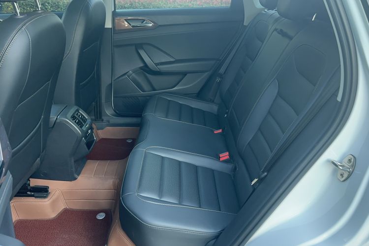 Used Volkswagen Tharu 2022 280TSI Two-Wheel-Drive Luxury Edition Left Rear Seat