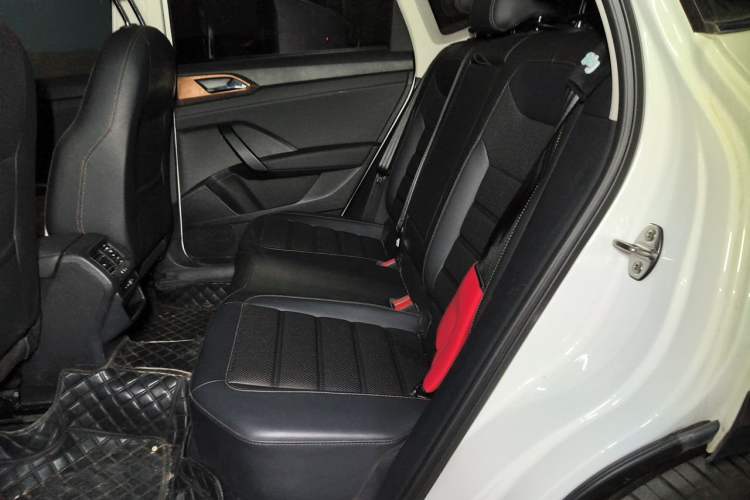 Used Volkswagen Tharu 2022 280TSI Two-Wheel-Drive Luxury Edition Left Rear Seat
