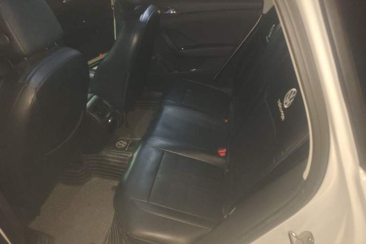 Used Volkswagen Tharu 2022 280TSI Two-Wheel-Drive Luxury Edition Left Rear Seat