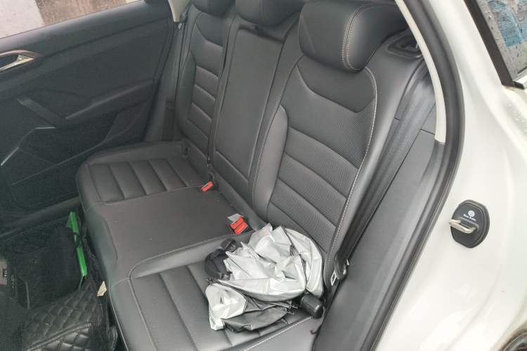 Used Volkswagen Tharu 2022 280TSI Two-Wheel-Drive Luxury Edition Left Rear Seat