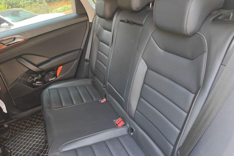 Used Volkswagen Tharu 2022 280TSI Two-Wheel-Drive Luxury Edition Left Rear Seat